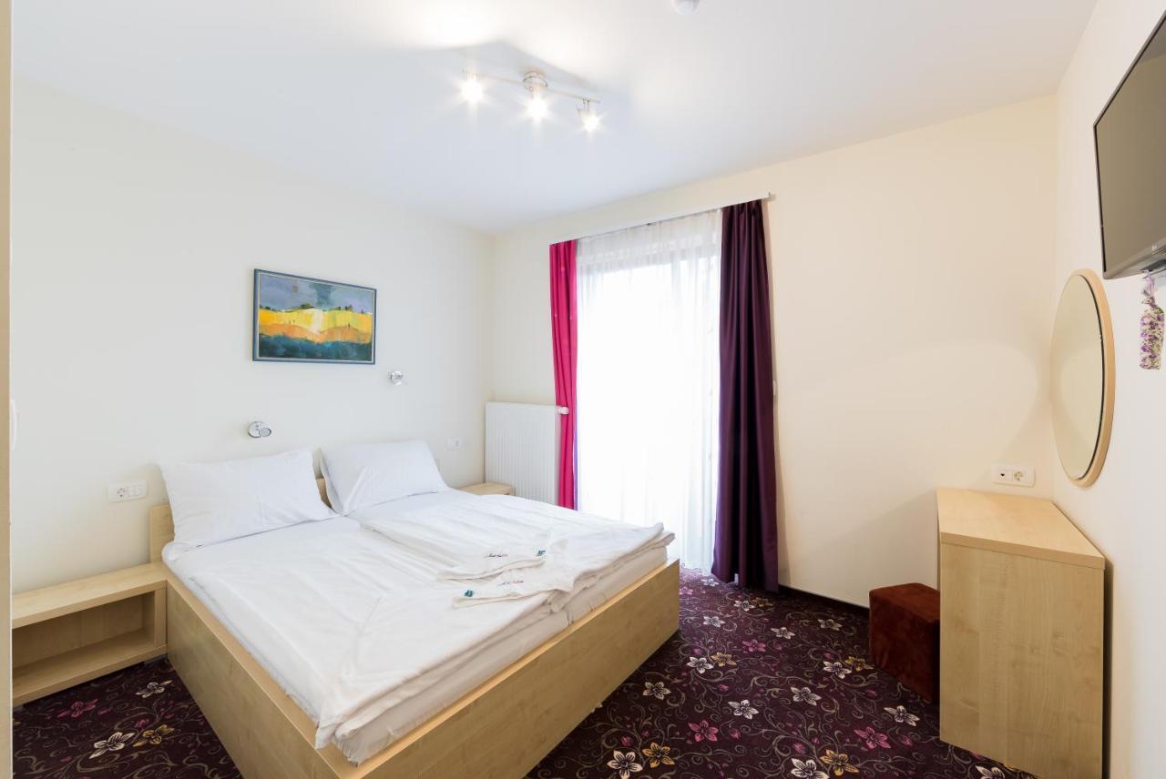 Hotel Jakec Trije Kralji Na Pohorju Zgornja Loznica Zewnętrze zdjęcie