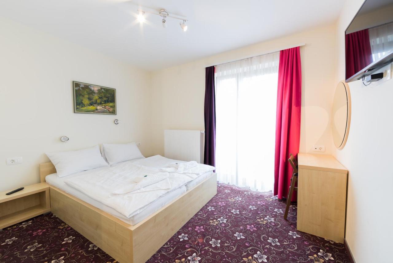 Hotel Jakec Trije Kralji Na Pohorju Zgornja Loznica Zewnętrze zdjęcie