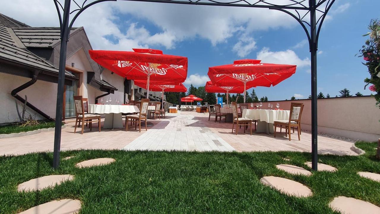 Hotel Jakec Trije Kralji Na Pohorju Zgornja Loznica Zewnętrze zdjęcie