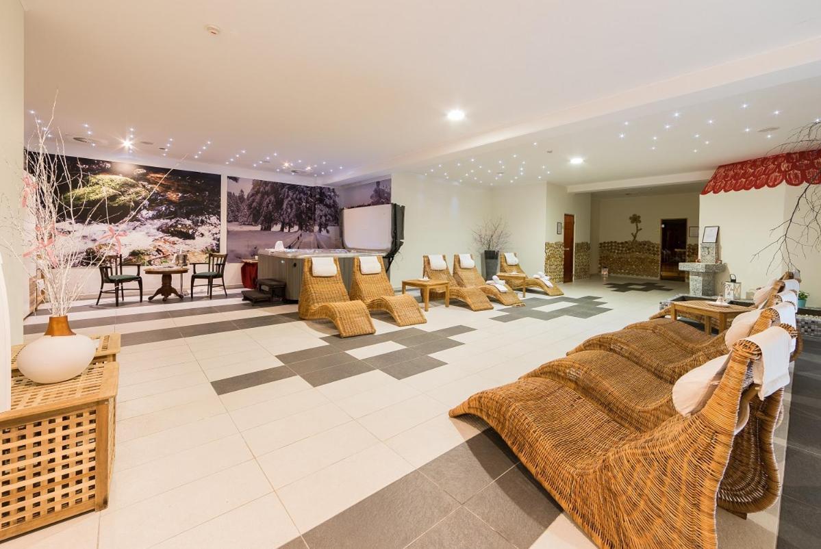 Hotel Jakec Trije Kralji Na Pohorju Zgornja Loznica Zewnętrze zdjęcie