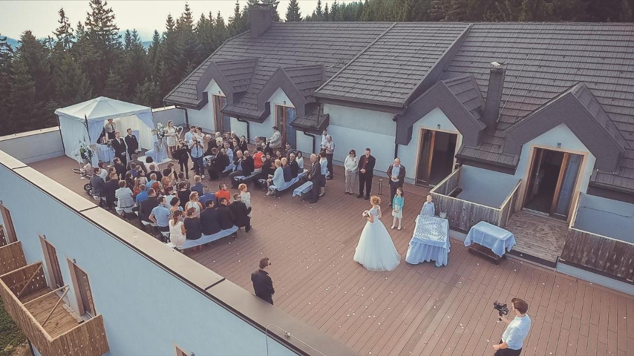 Hotel Jakec Trije Kralji Na Pohorju Zgornja Loznica Zewnętrze zdjęcie