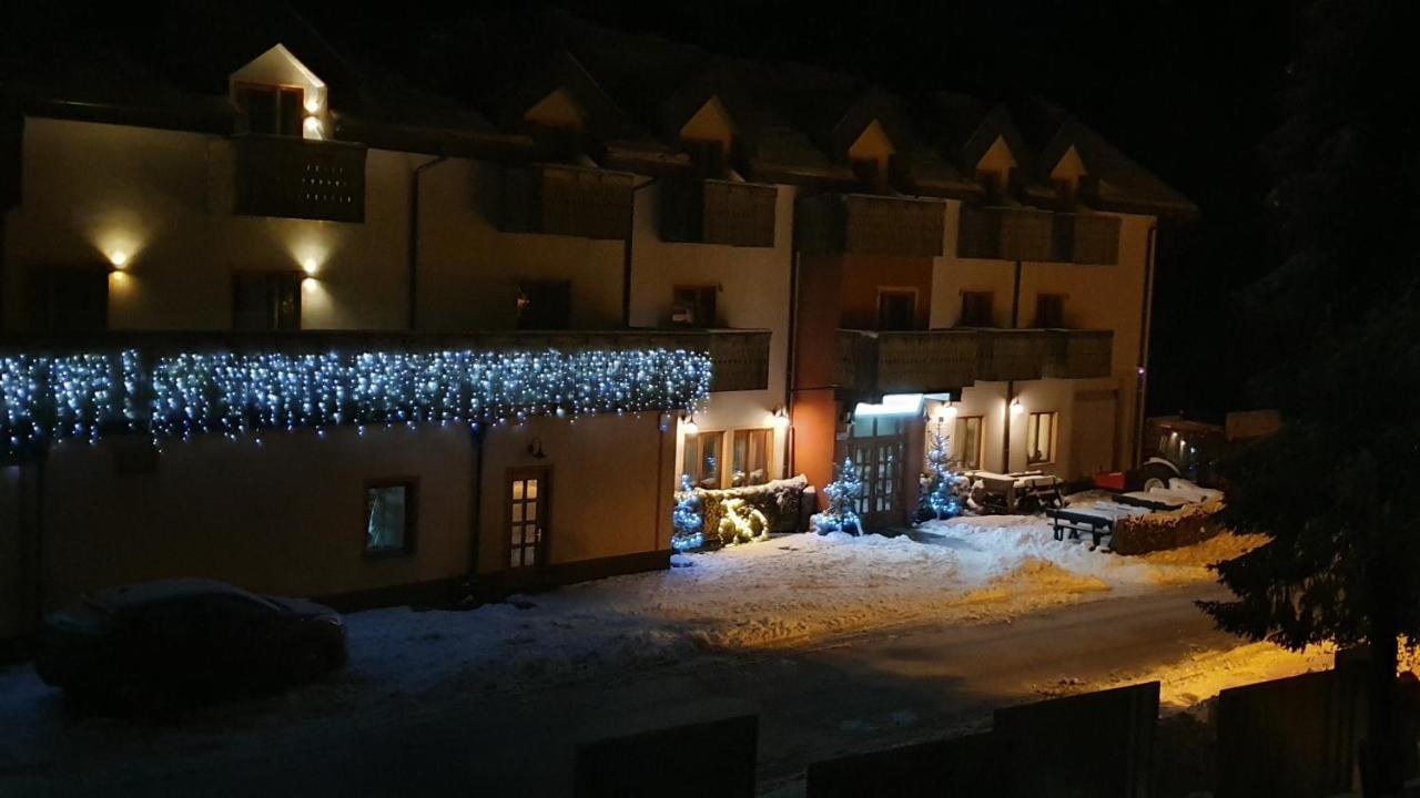 Hotel Jakec Trije Kralji Na Pohorju Zgornja Loznica Zewnętrze zdjęcie